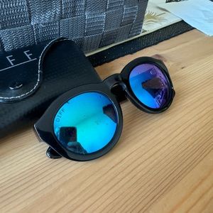 DIFF Eyewear Sunglasses